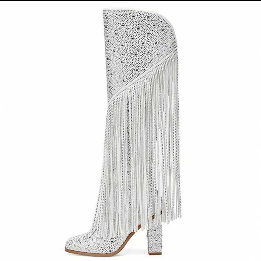 Super cute/ fun silver fringe cowboy boots